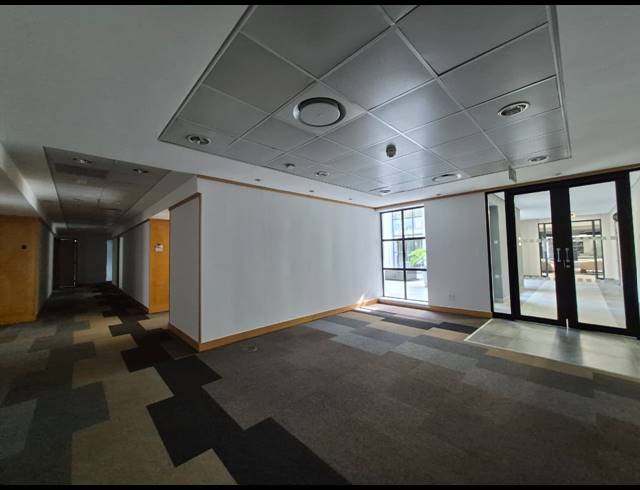 3,495M² OFFICE TO LET IN ILLOVO